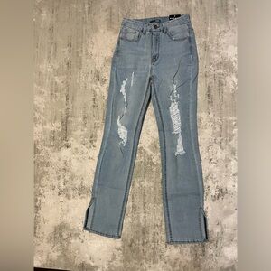 NWT- FASHION NOVA Killing 'Em Kindly High Rise Jeans LightBlueWash SIZE 7